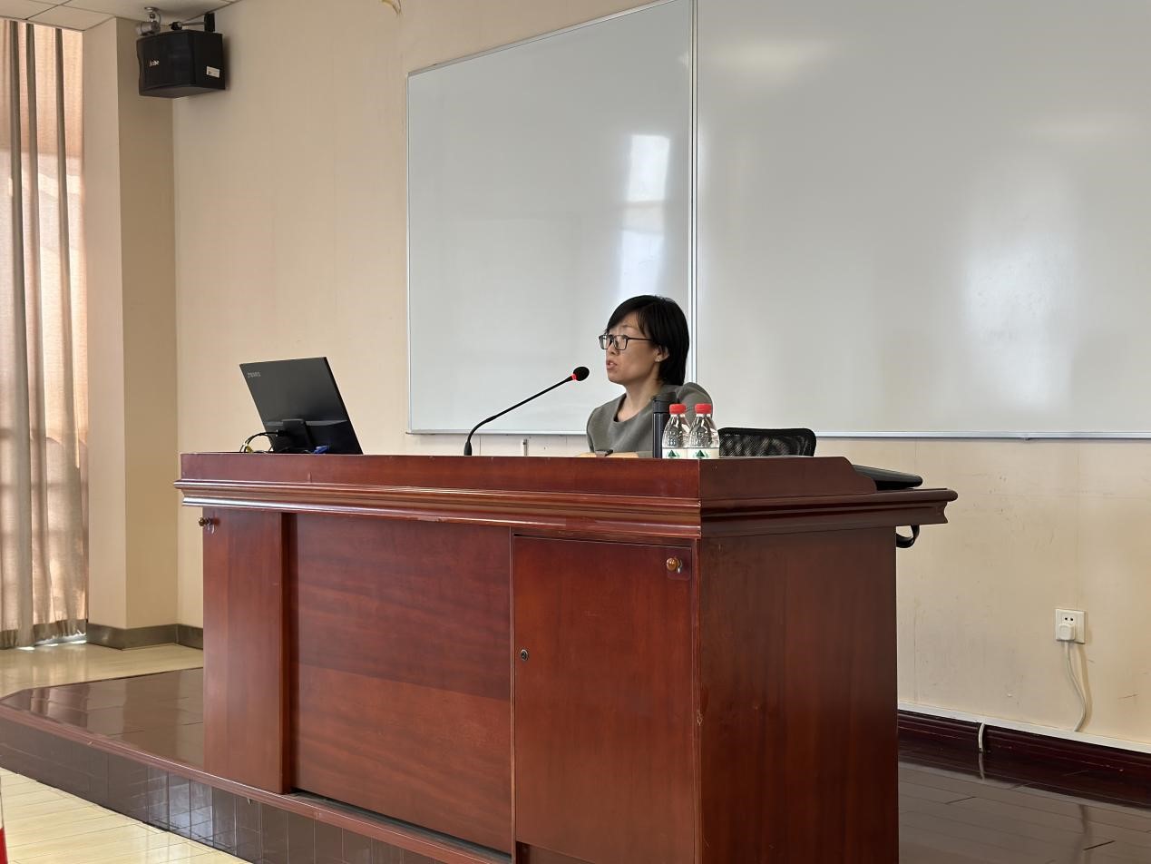 5278论坛
主题教育专题党课开讲 图片1.jpg