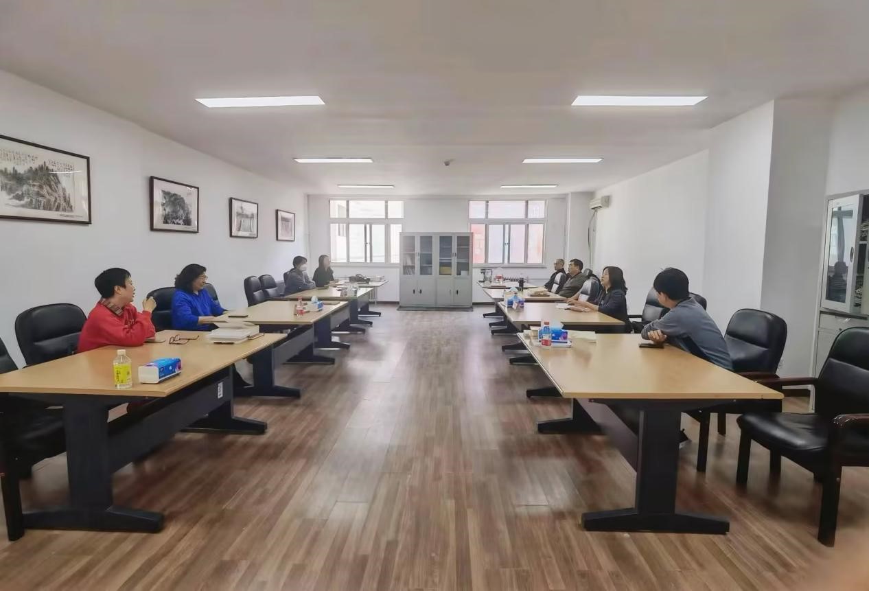 5278论坛
教职工党支部召开学习贯彻习近平新时代中国特色社会主义思想主题教育专题组织生活会 图片3.jpg